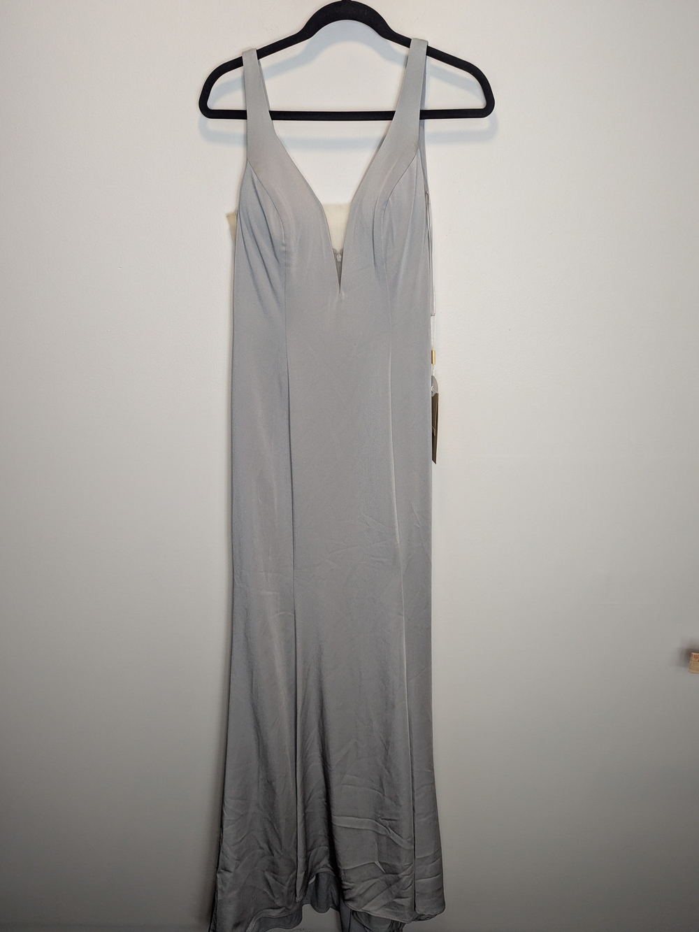 Aspeed Design Women's Light Gray V-Neck Maxi Formal Dress Size Large NWT Bridal
